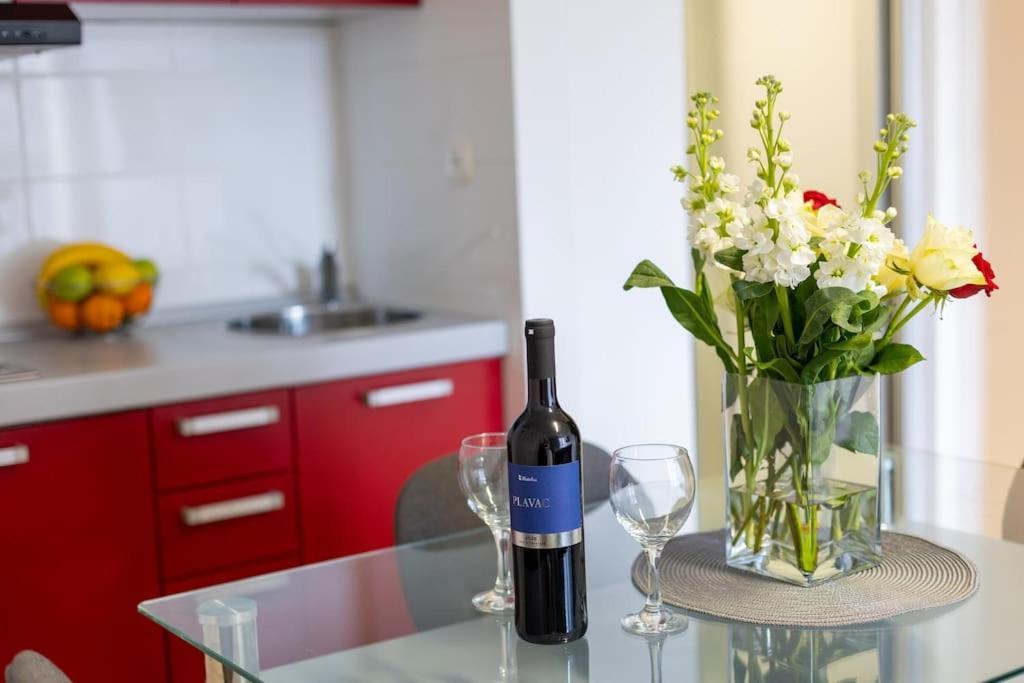 Bella Vista - Cozy Apartments With Easy Check-In And Free Parking Спліт Екстер'єр фото