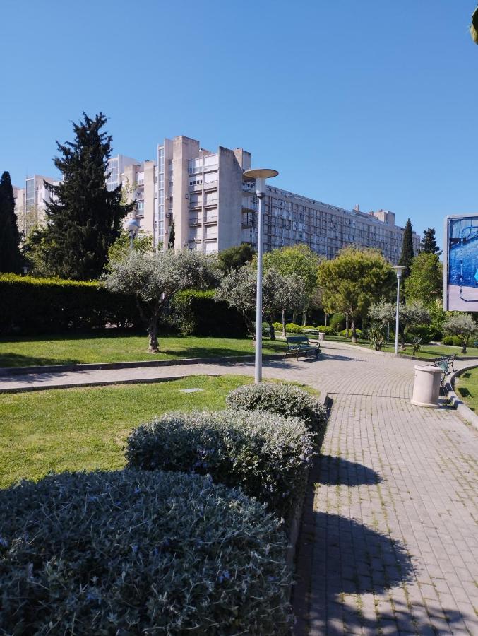 Bella Vista - Cozy Apartments With Easy Check-In And Free Parking Спліт Екстер'єр фото